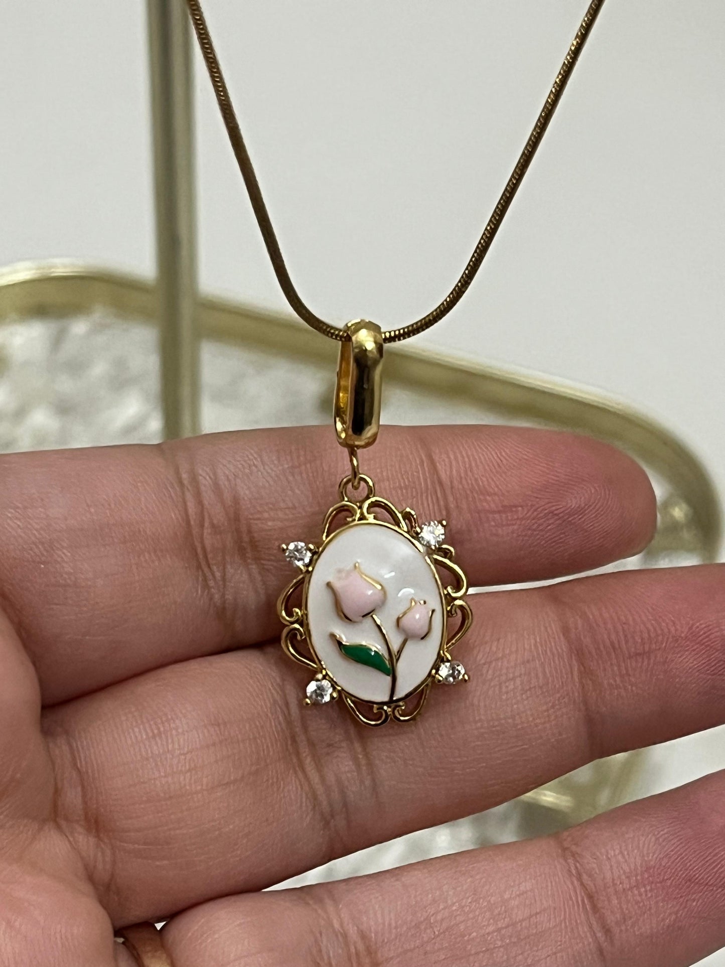 TulipMuse Pendant🤍🌷