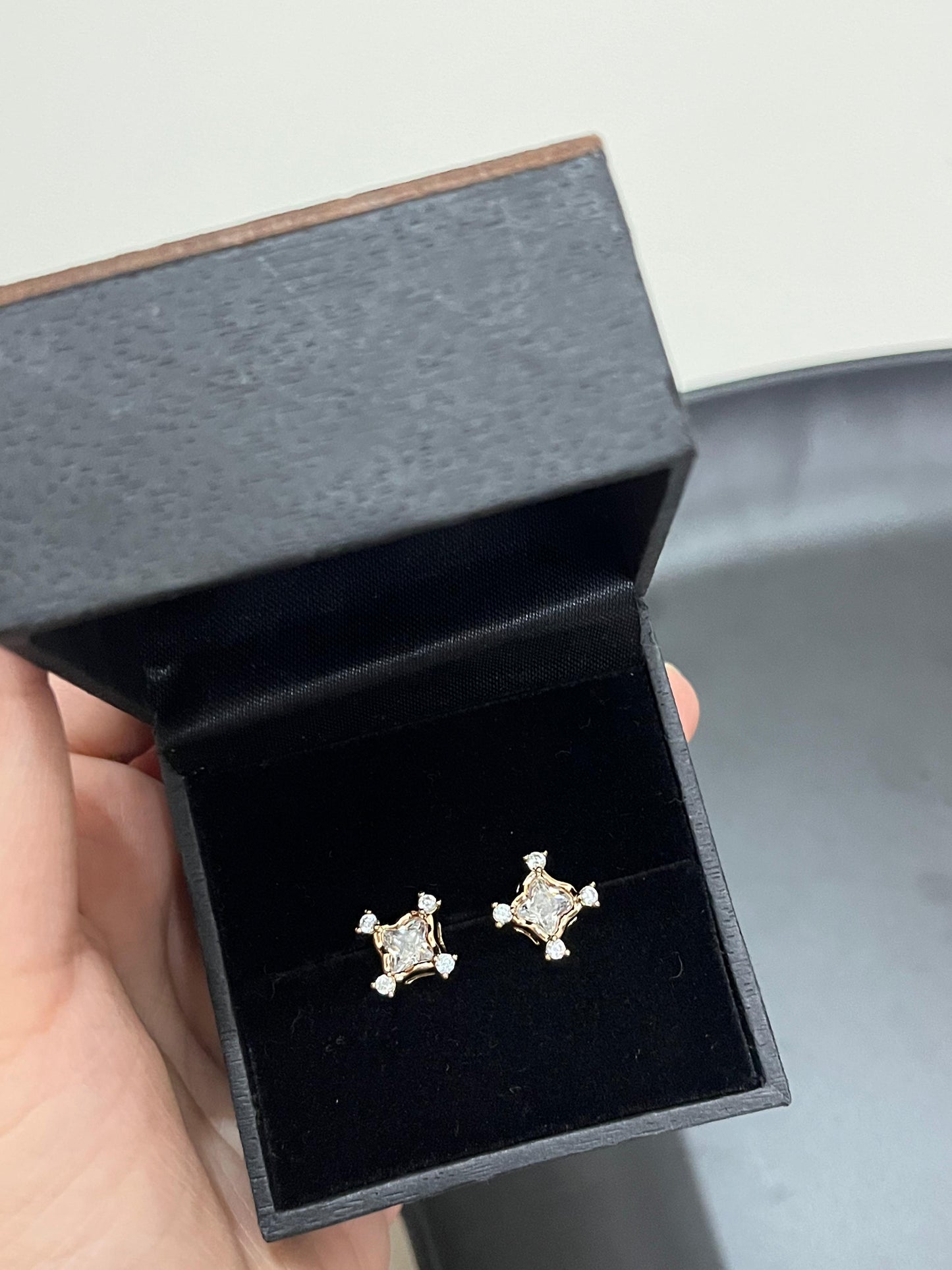 CrystalBloom Studs βοΈπΈ