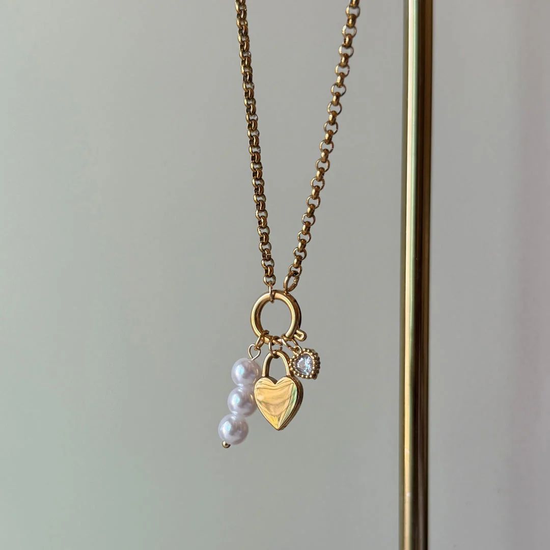 MoonMelt Necklace🤍