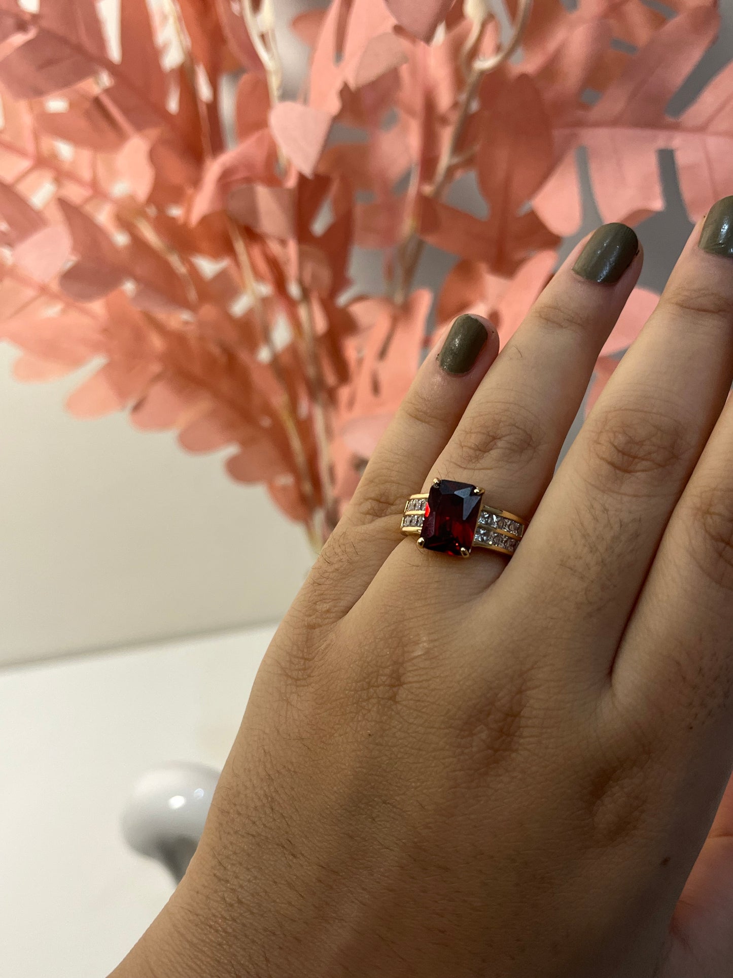 Ruby Mirage ring πβ¨