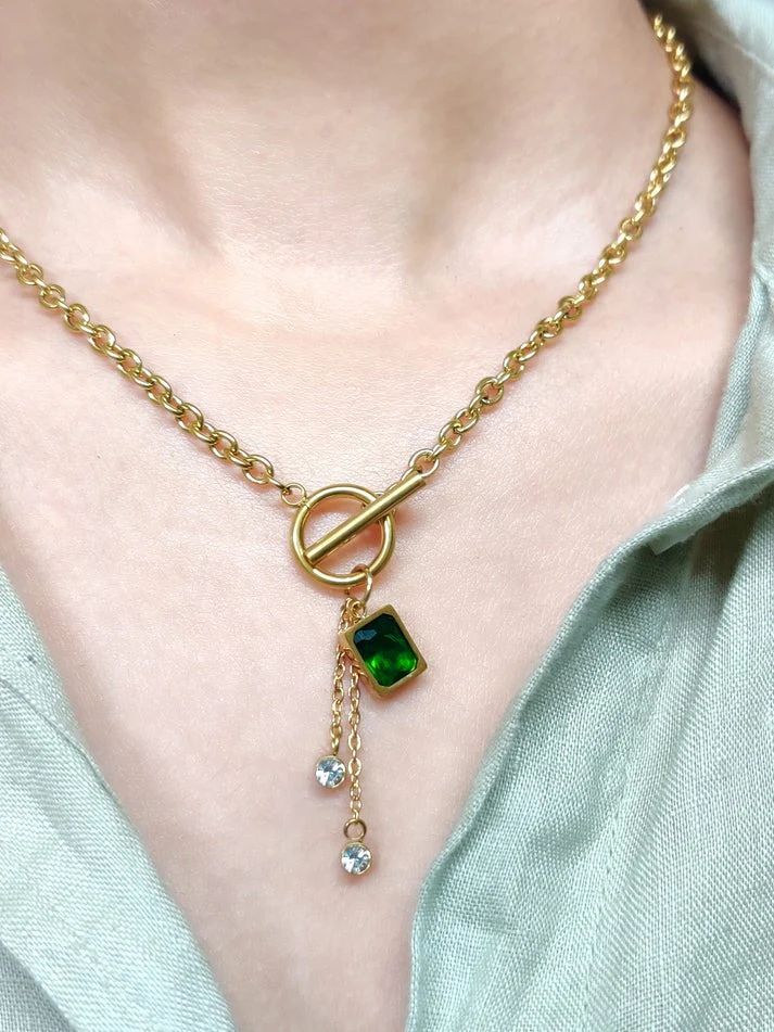 Verdant Muse Pendant πΏβ¨