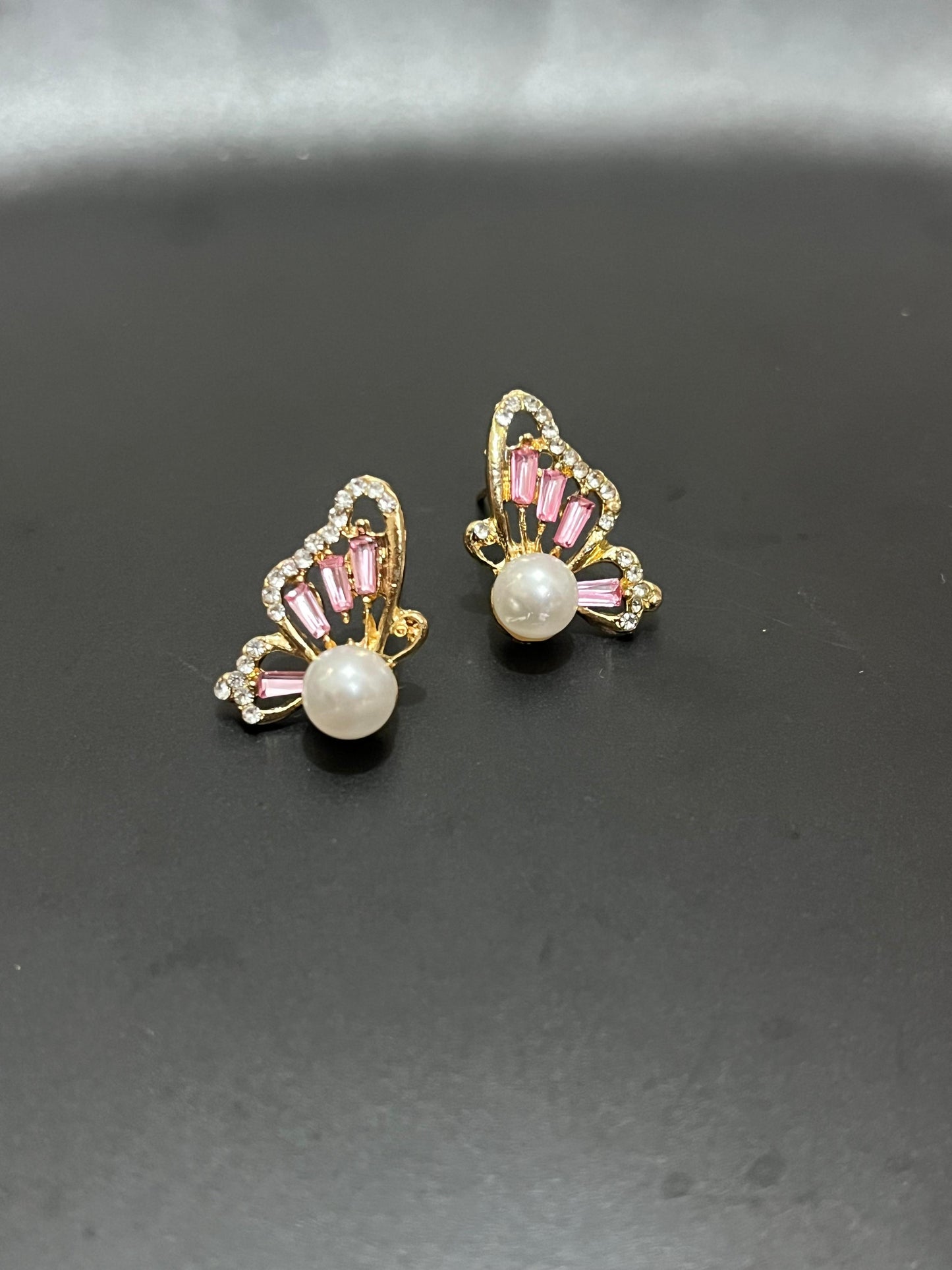 PearlFlit| Pink Earrings🐚🦋