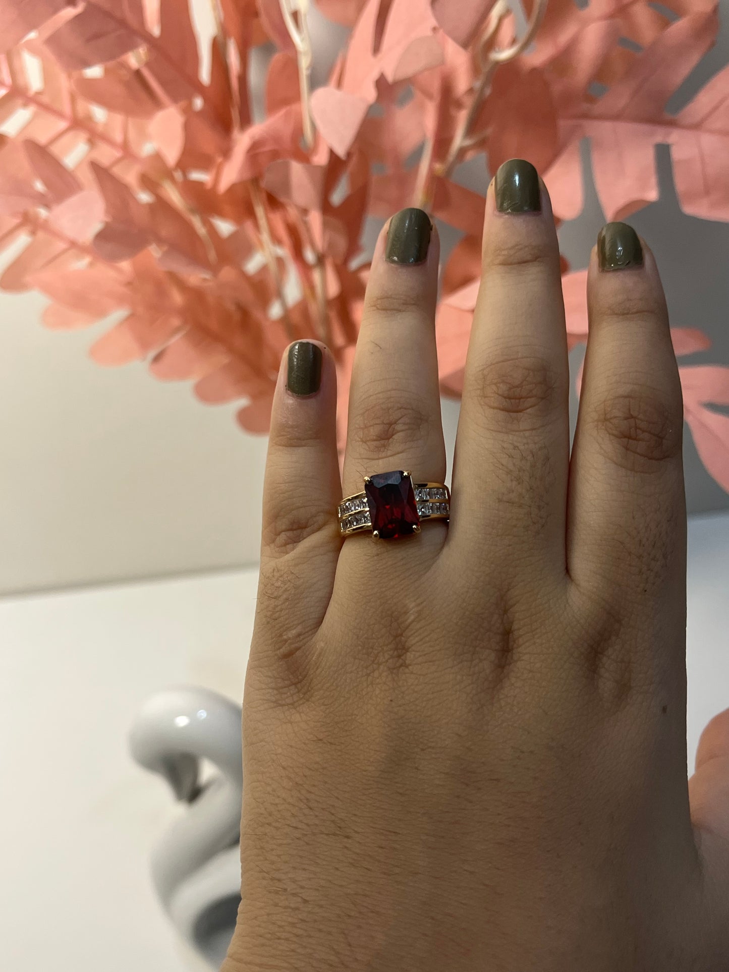 Ruby Mirage ring πβ¨