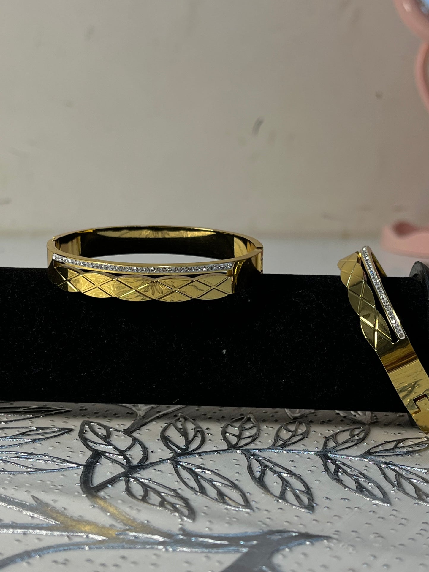 π Noor-e-Zaiba Bangles
