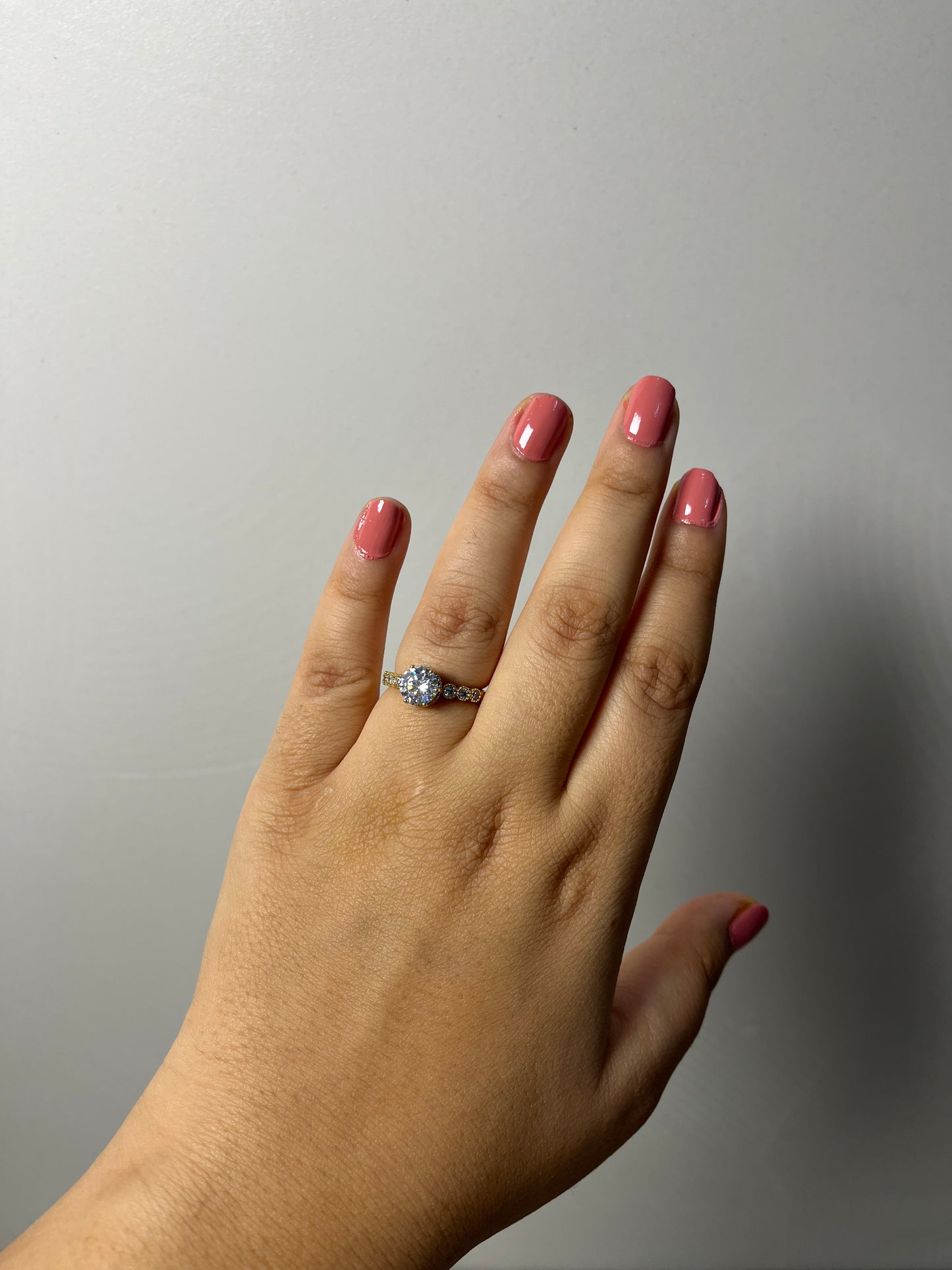 Solitaire band ring๐