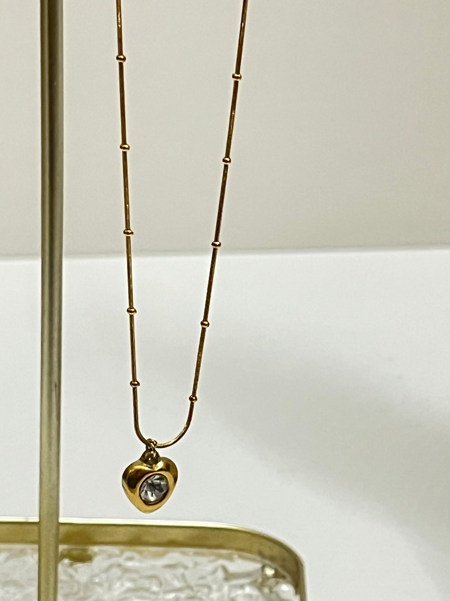 VelvetVow Pendant π