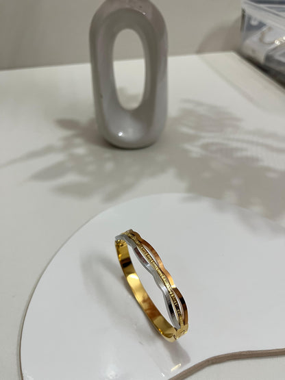 AuraTwist | Tricolor Kada 🔱💫