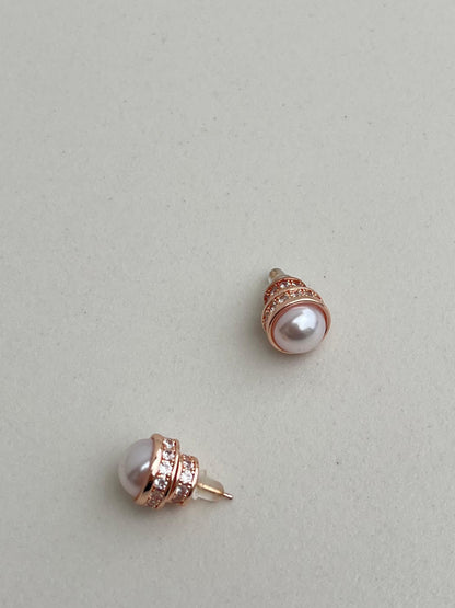 VelvetPearl Earrings🕊️🤍