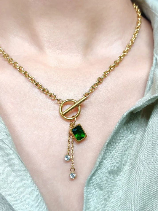 Verdant Muse Pendant 🌿✨