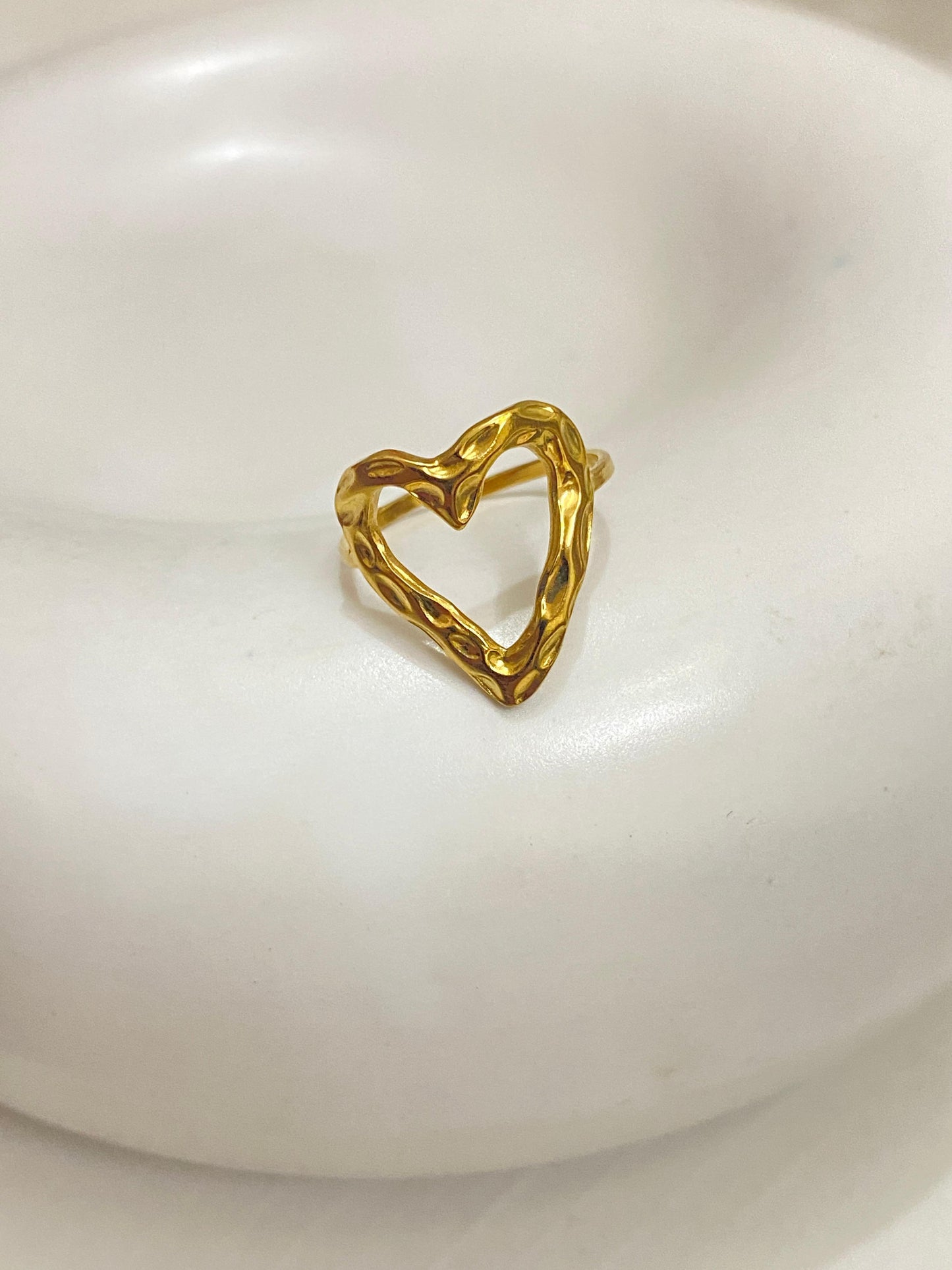 HeartLoop Ring 💖🔁