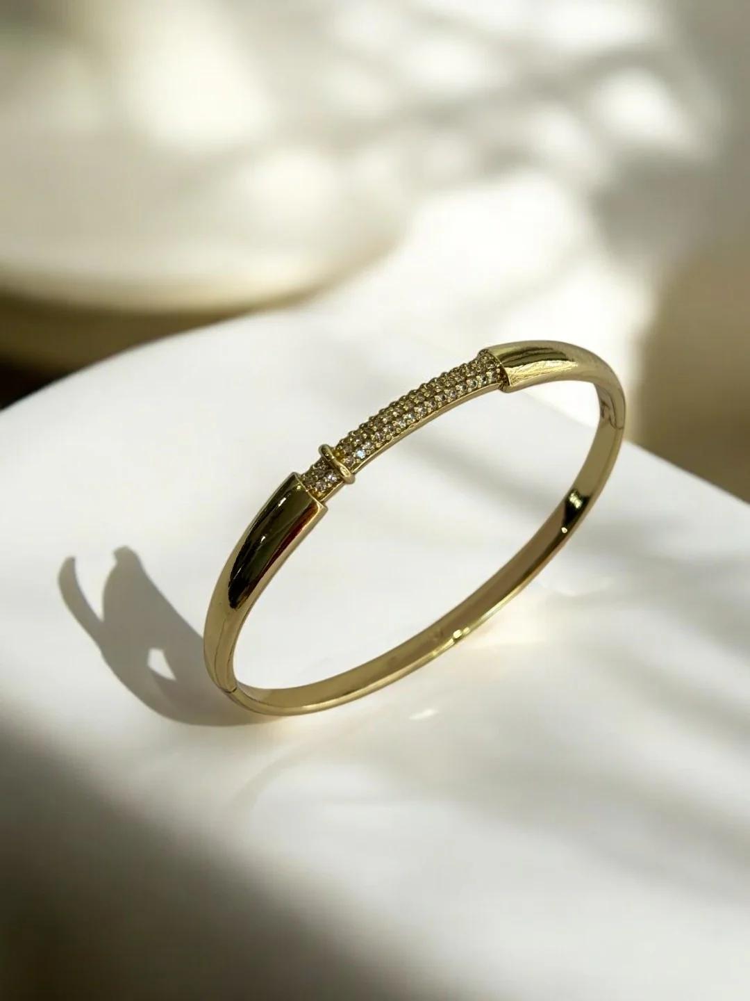 Luxe Loop Kada 💼💛