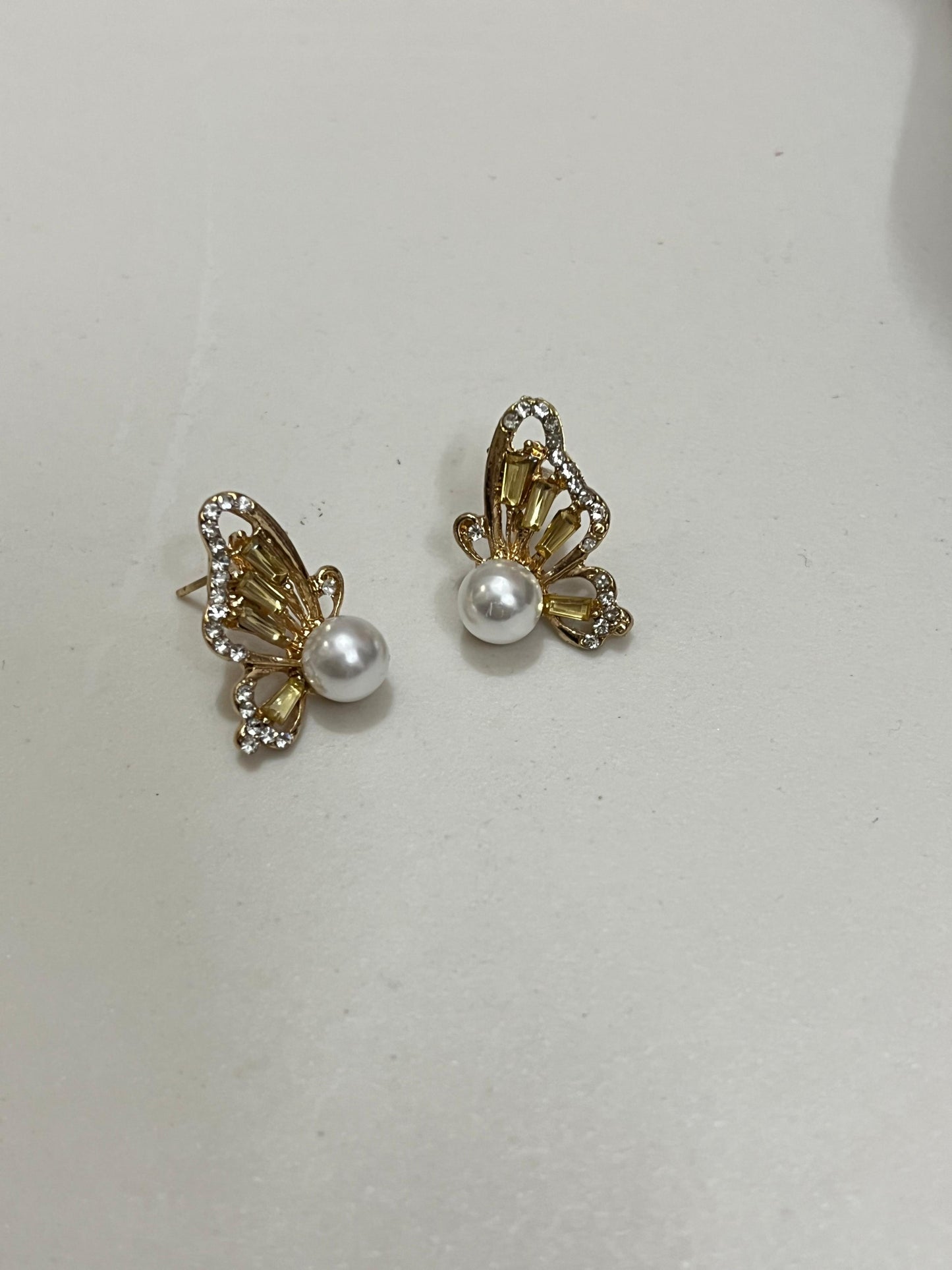 PearlFlit | gold Earrings🐚🦋
