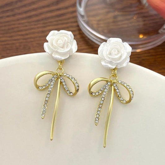 WhiteWink Earrings🤍🎀