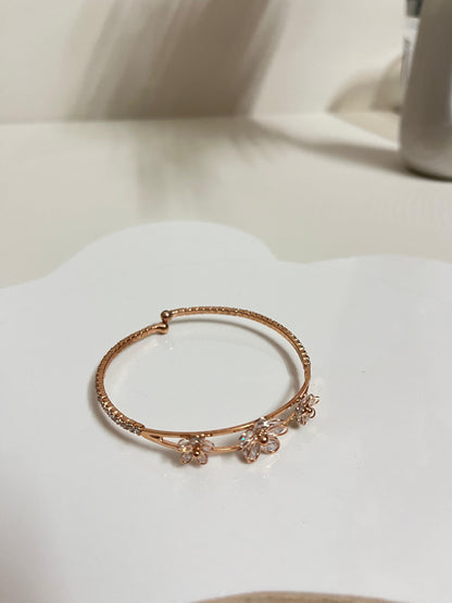 FloralMuse Bracelet💖