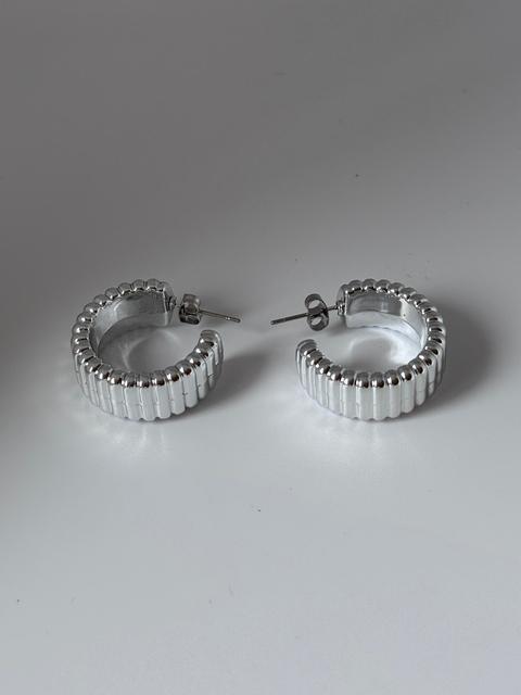 MoonLink Earrings🌙🤍