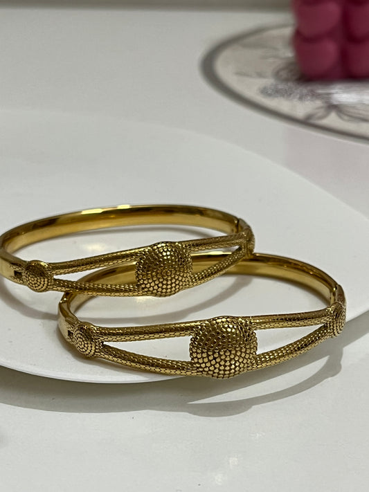 Regal Heritage Bangles 👑