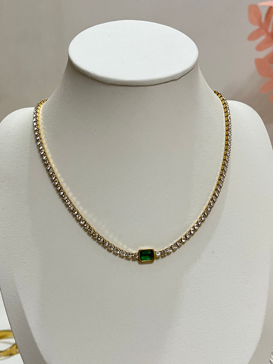 💎 Emerald Elegance Necklace 🌿✨