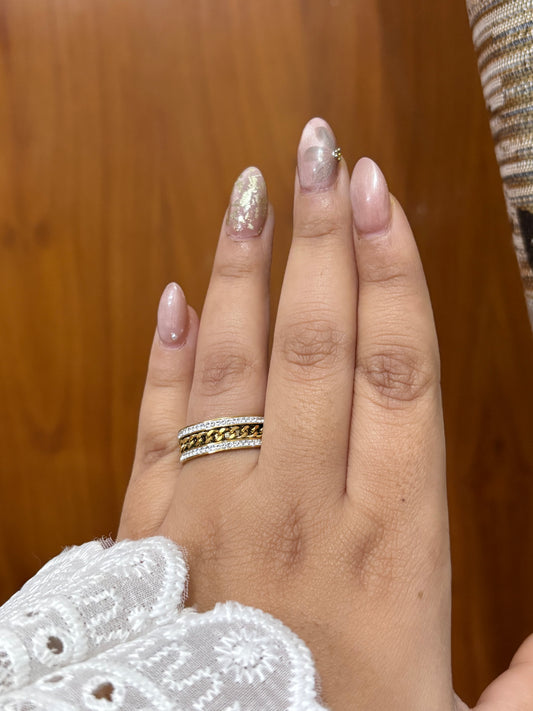 Regal Chainé Band Ring 👑💛