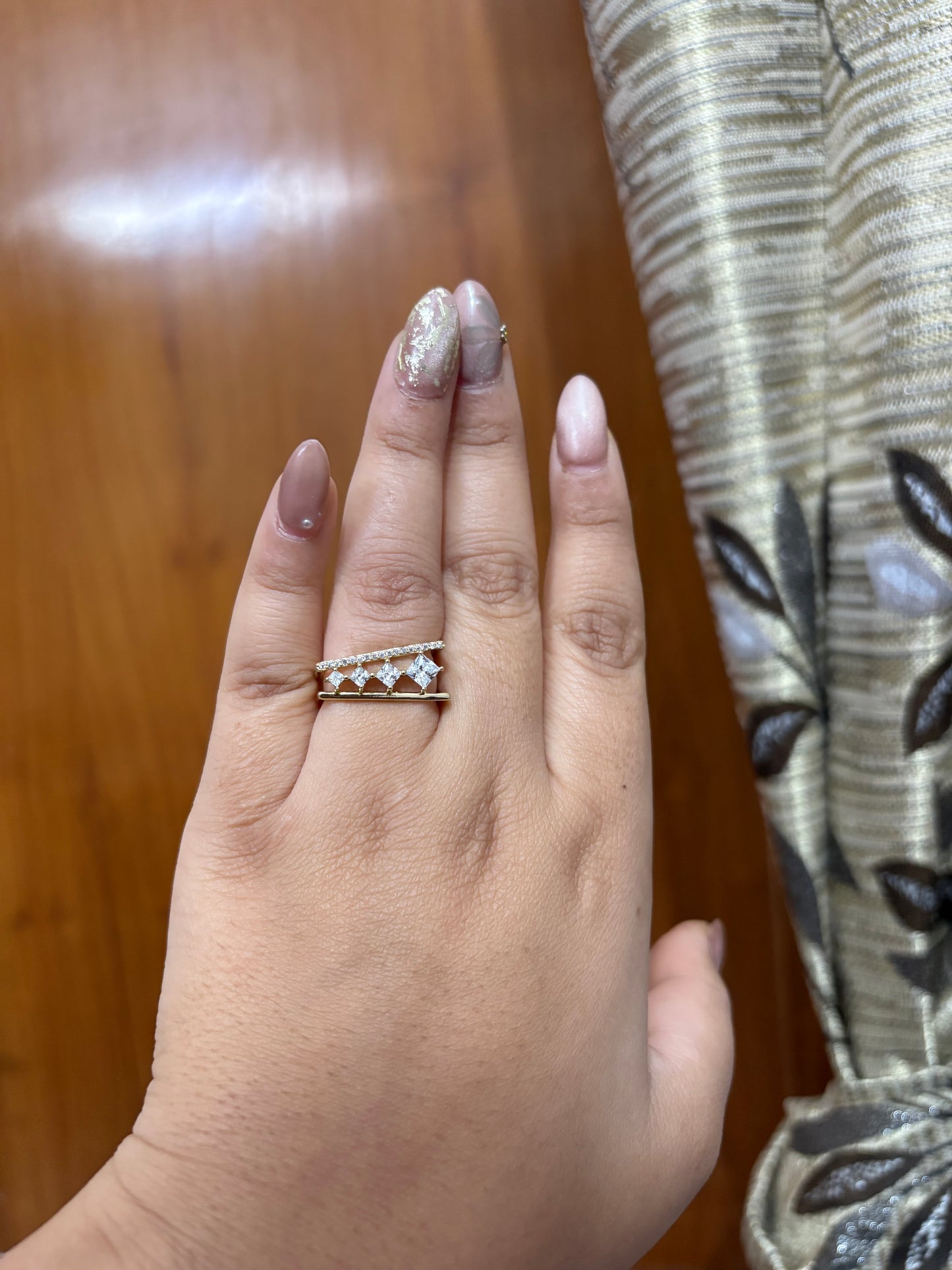 ✨ Luxe Tiara Ring 💫