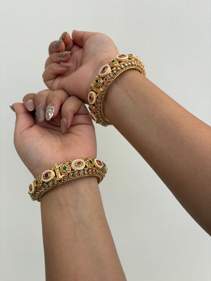Shaahi Navratna Royale Bangles 👑💎
