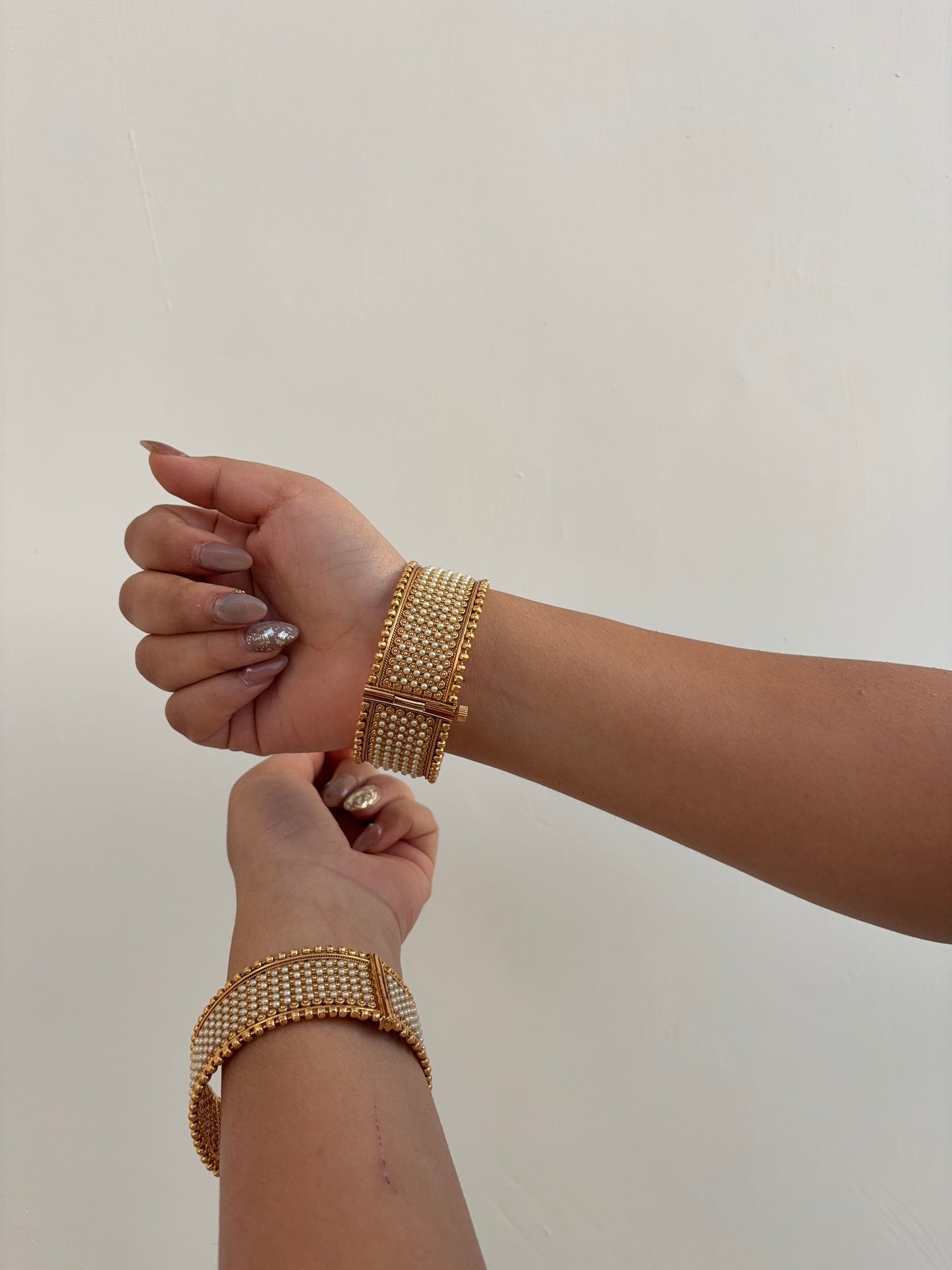 Shaahi Pearl Luxe Bangles 👑✨