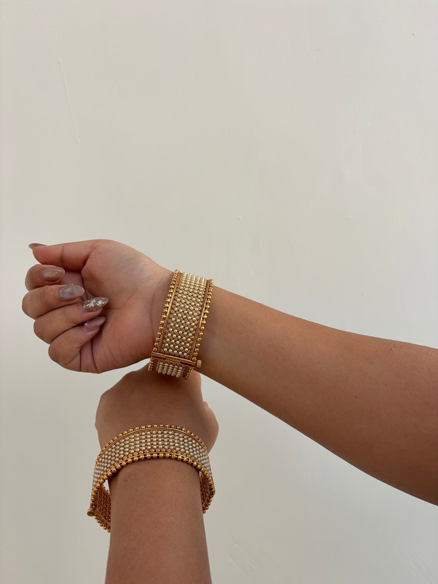 Shaahi Pearl Luxe Bangles 👑✨