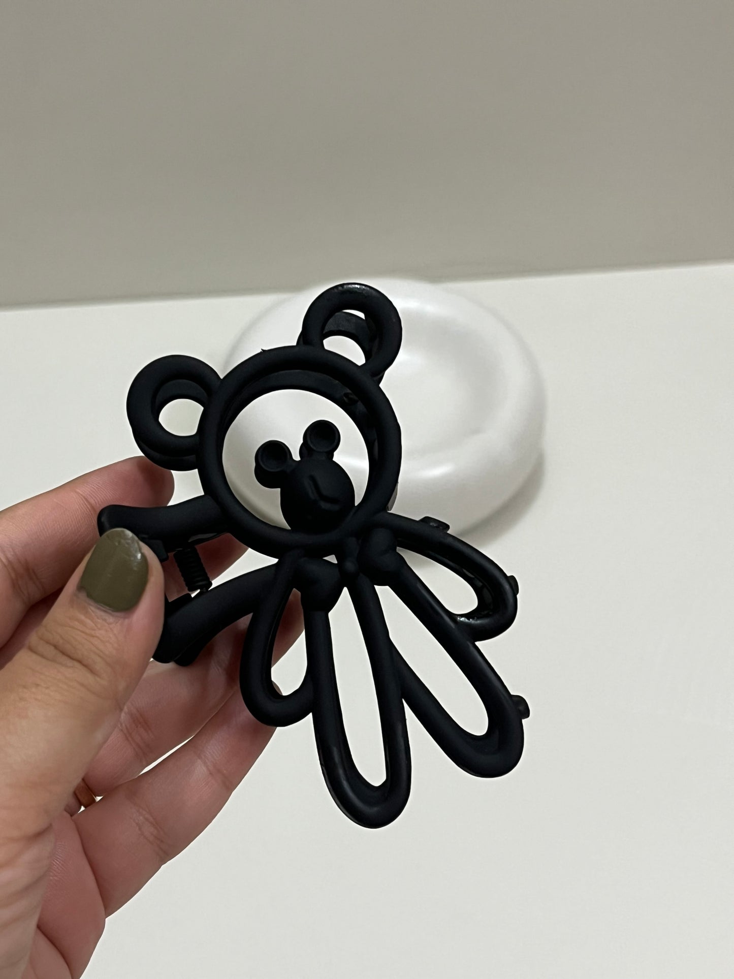 RosieGlow Bear Hug Clip 🌸🐻