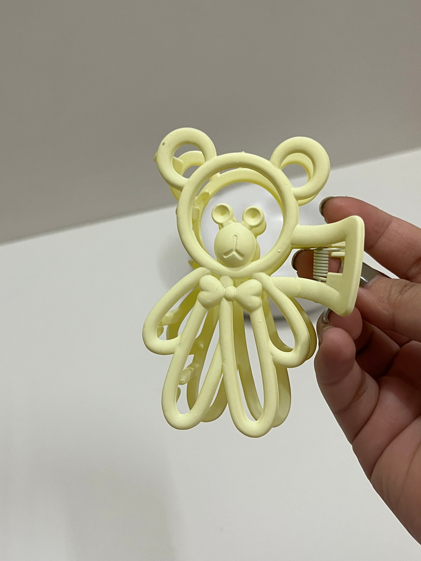 RosieGlow Bear Hug Clip 🌸🐻
