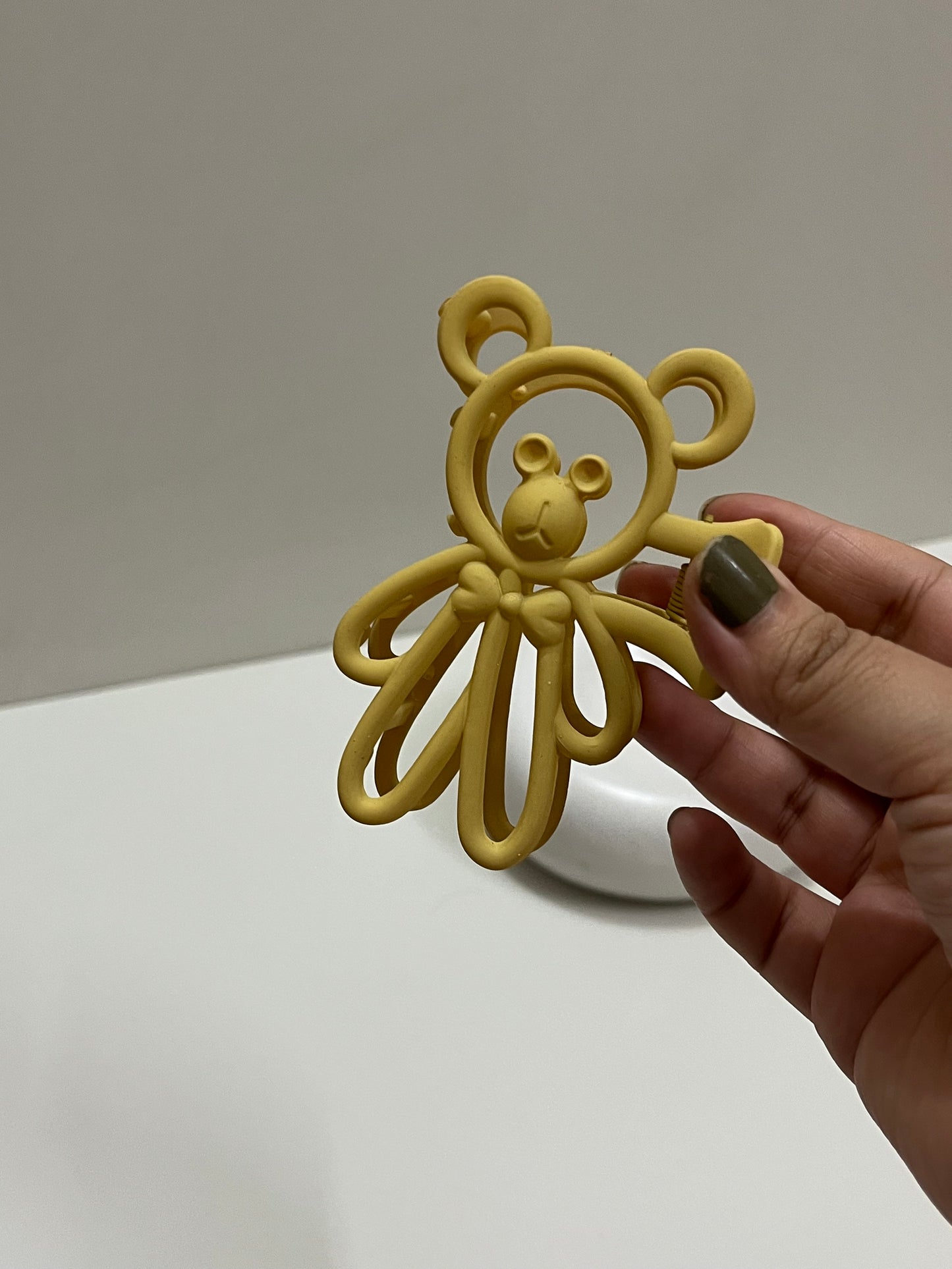 RosieGlow Bear Hug Clip 🌸🐻