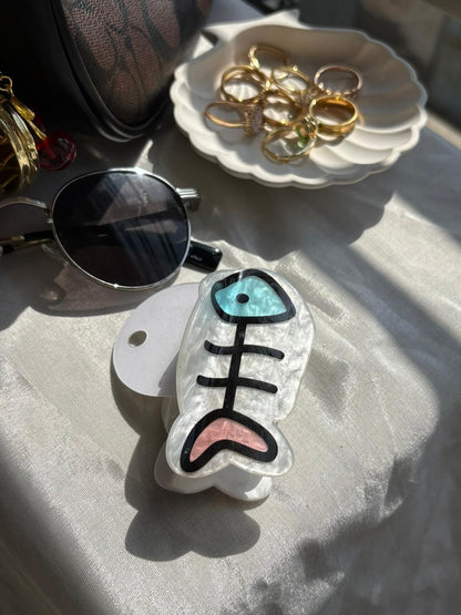 Cloud Fish Hair Claw 🐟