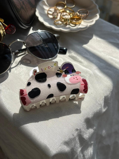 Moo Mood Hair Claw 🐄