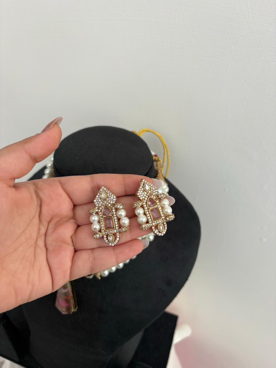 Vintage Pearl Royale Necklace Set