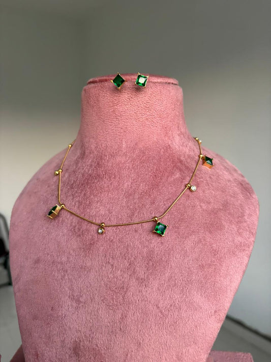 Emerald Dainty Drop Set