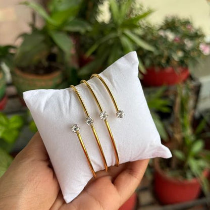 Minimalist Solitaire Open Cuff