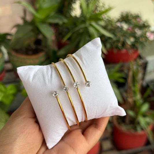 Minimalist Solitaire Open Cuff