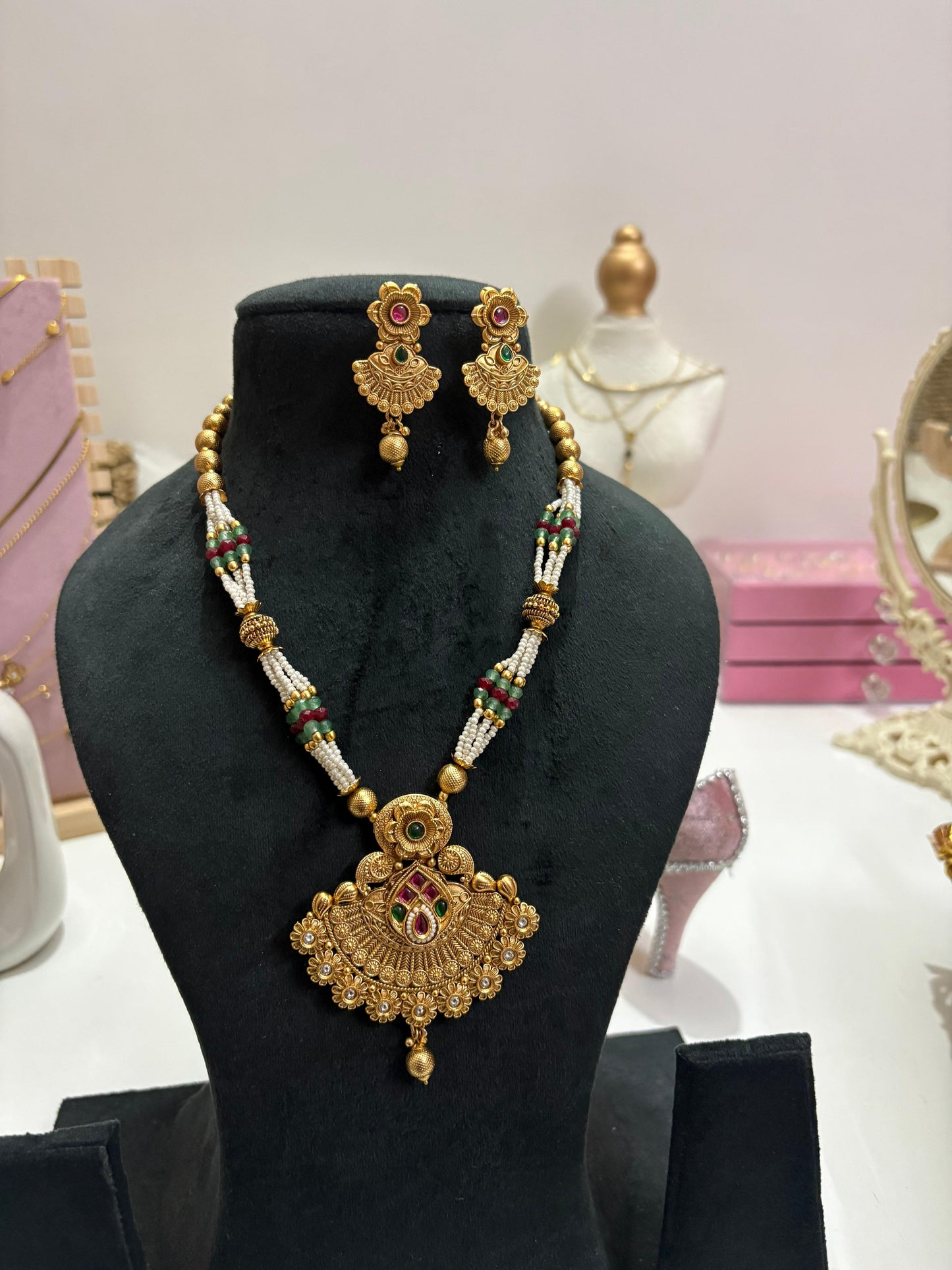 Antique Temple Heritage Necklace Set