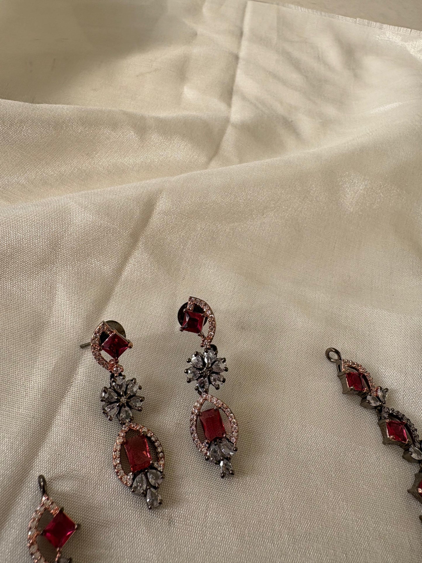 Crimson Bloom Bridal Set