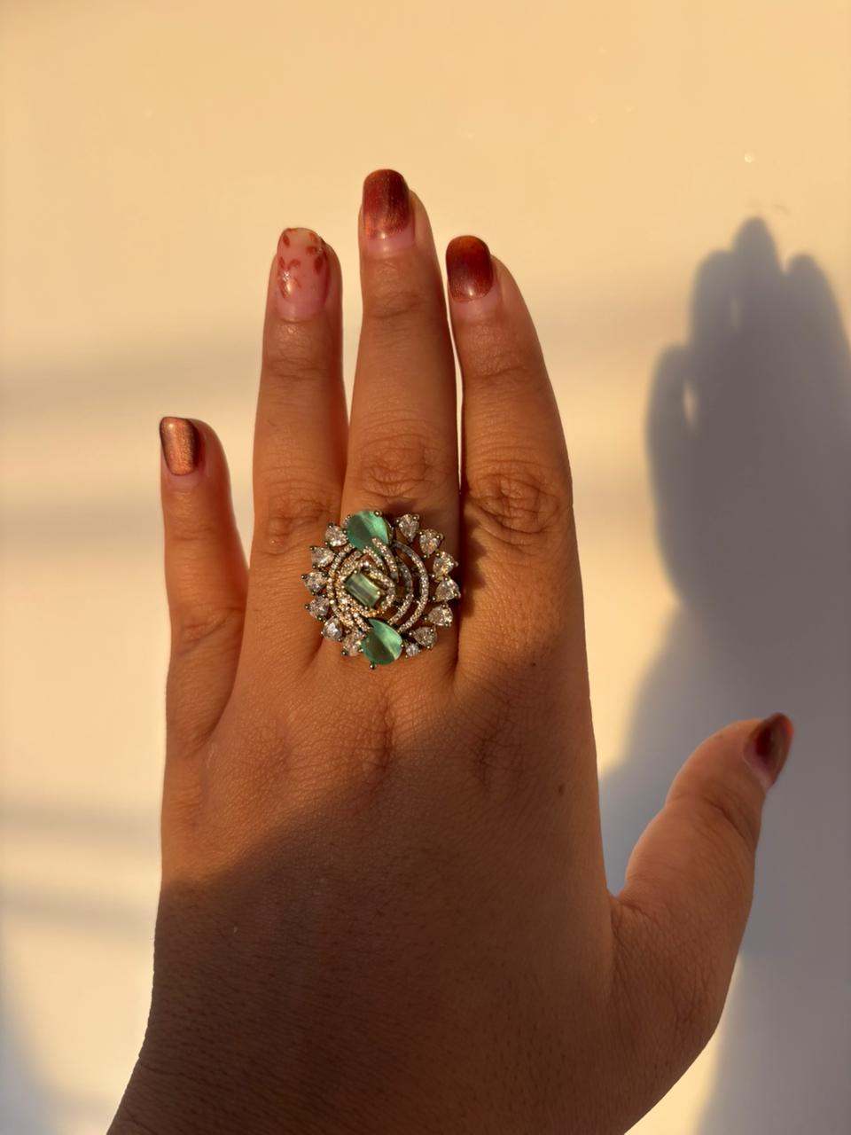 Meher Emerald Swirl Ring 💚💫