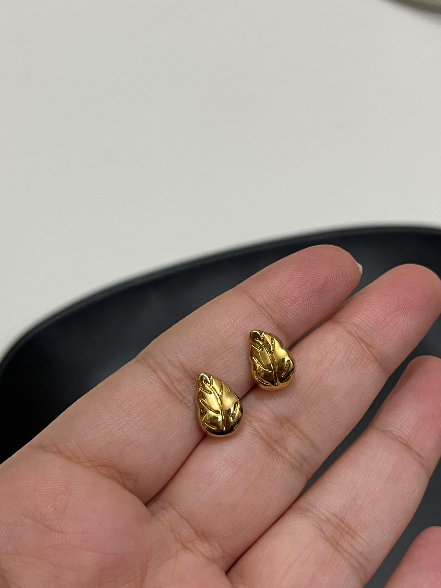 LeafletGold Earrings🍃🌟