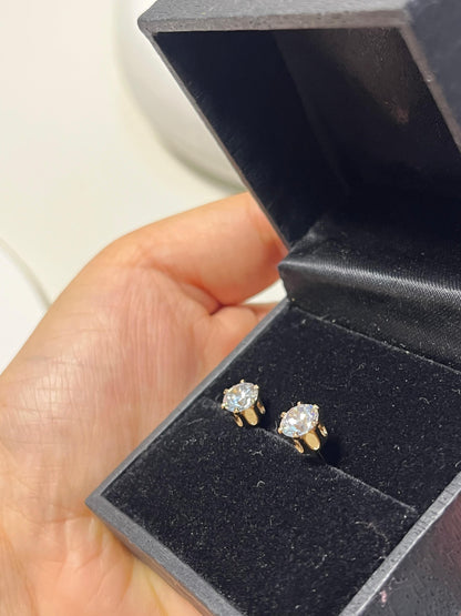 ShineDot | Solitaire Stud Earrings💫💖