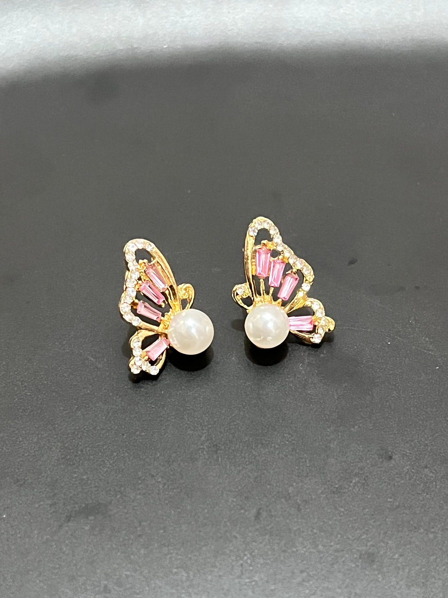 PearlFlit| Pink Earrings🐚🦋