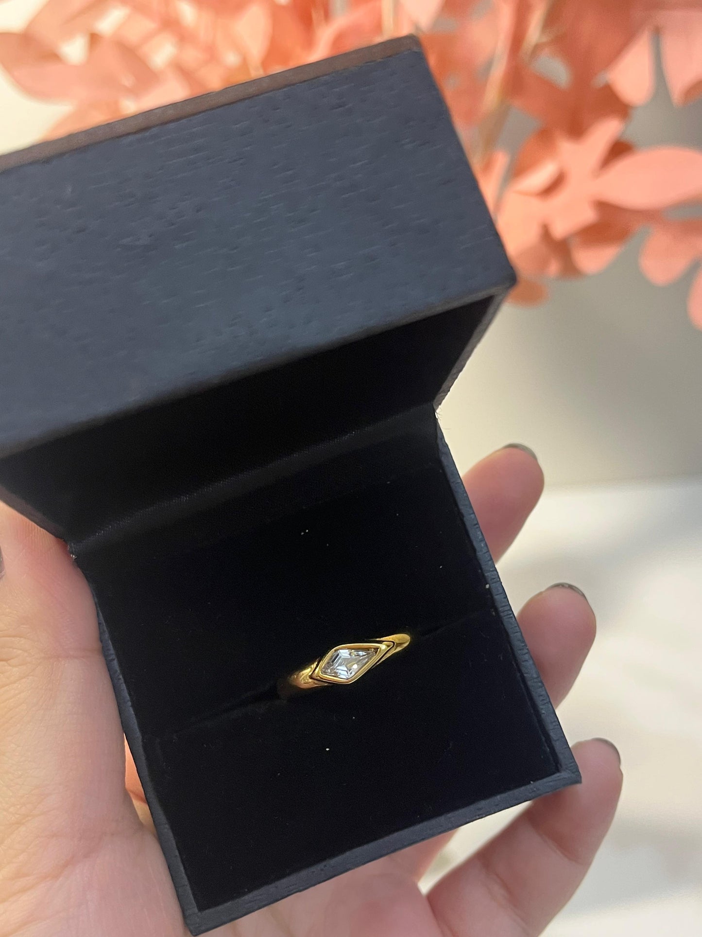 GlimmerNest ring✨💛