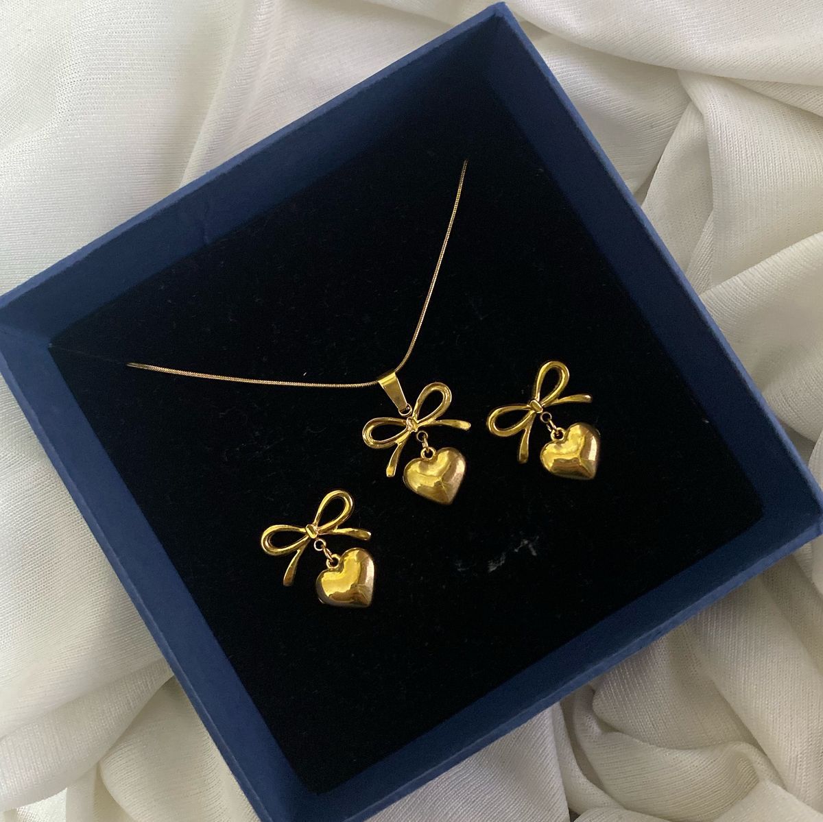 HeartsNKnots pendant set 💖🔗