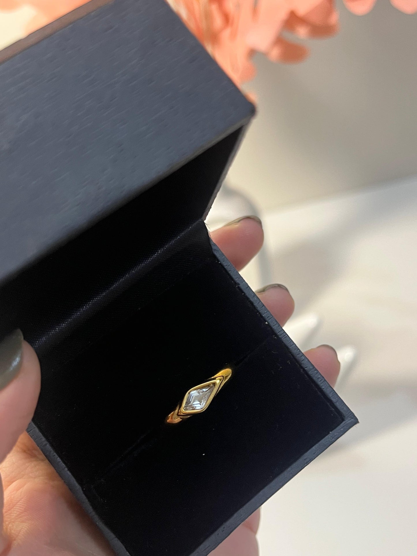 GlimmerNest ring✨💛