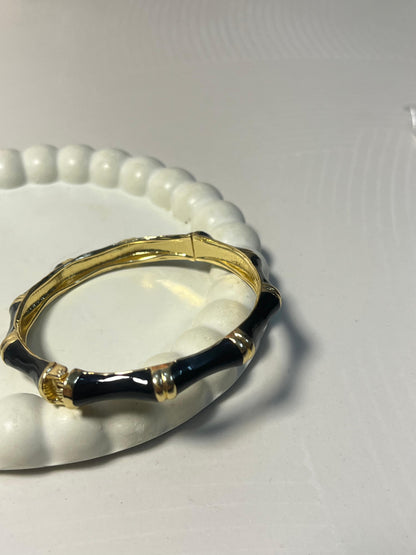 Enamel kada🖤💛