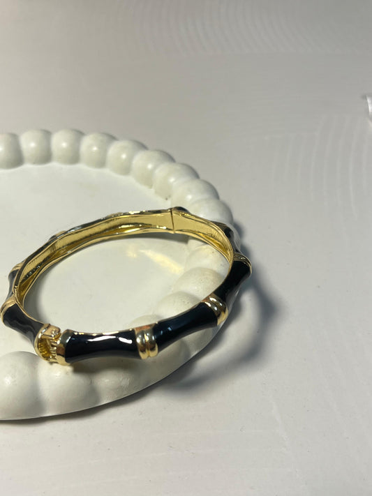 Enamel kada🖤💛