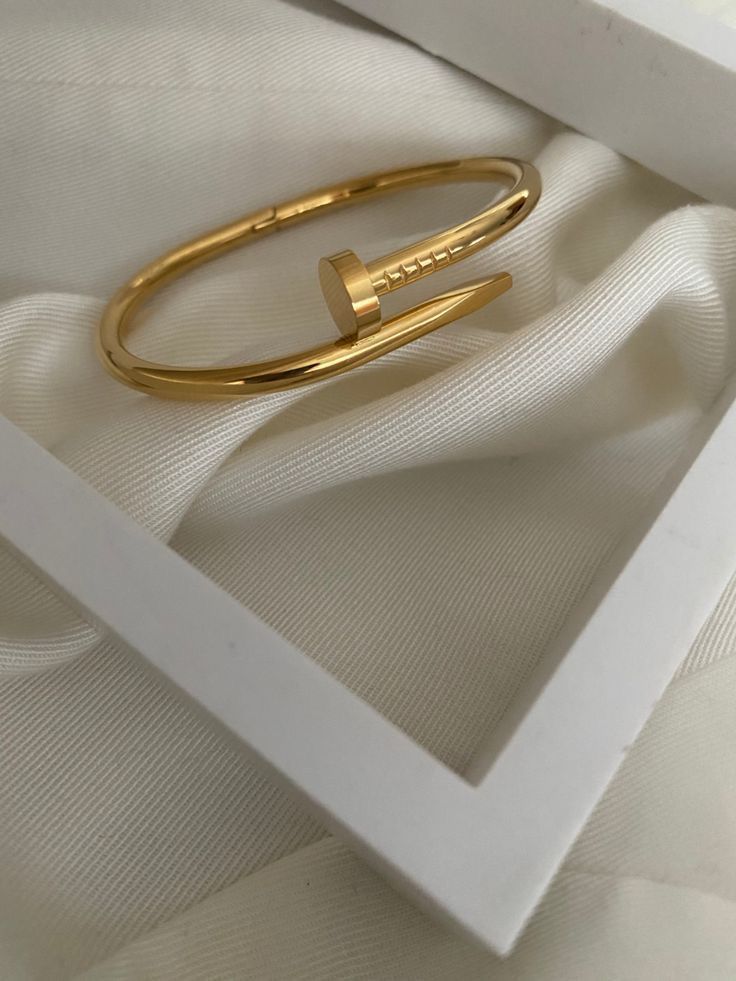 Golden Grip Kada 💅💛