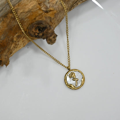 IvoryBloom Pendant 🌹⚪