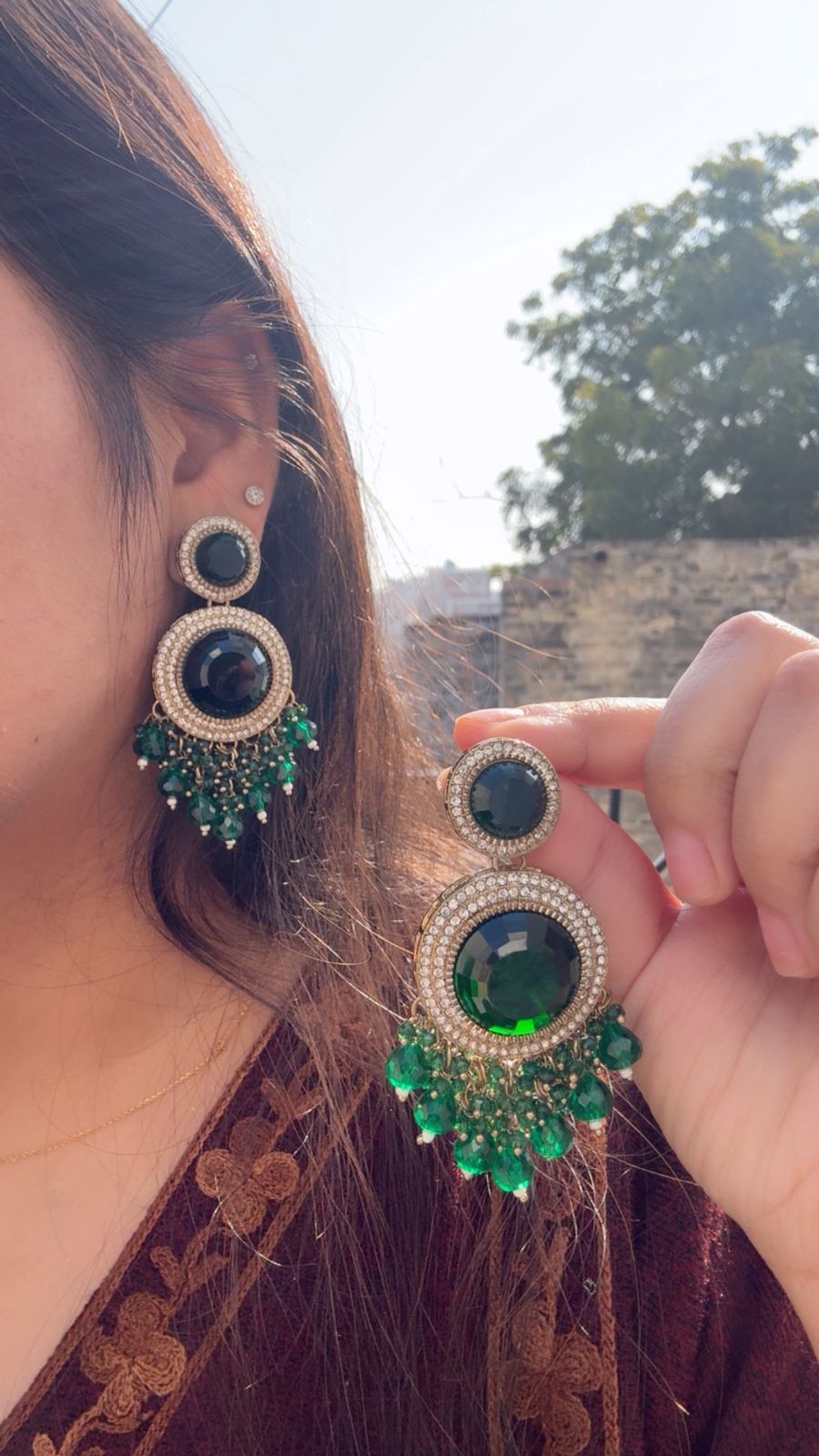 Emerald Noir Statement Drops 💚