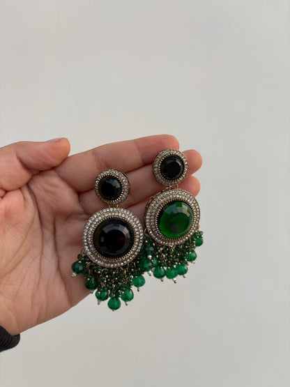 Emerald Noir Statement Drops 💚